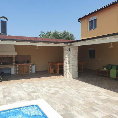 Casa Risolina For 10 Persons With Private Swimmingpool *