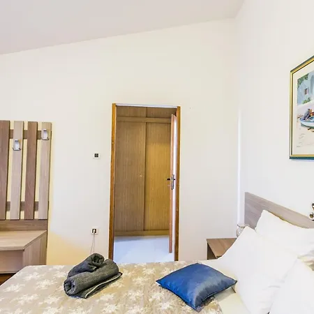 Villa Casa Risolina For 10 Persons With Private Swimmingpool